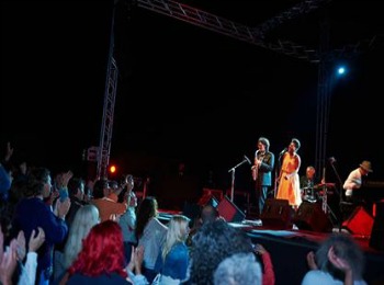 Фестиваль в отеле Сани Бич в Халкидиках Греция