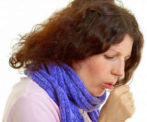 Сухой кашель у женщины