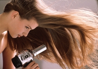выпрямление волос феном фото