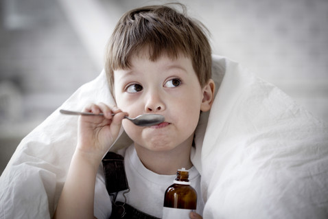 Как лечить кашель у детей: отхаркивающие средства, препараты и лекарства от кашля